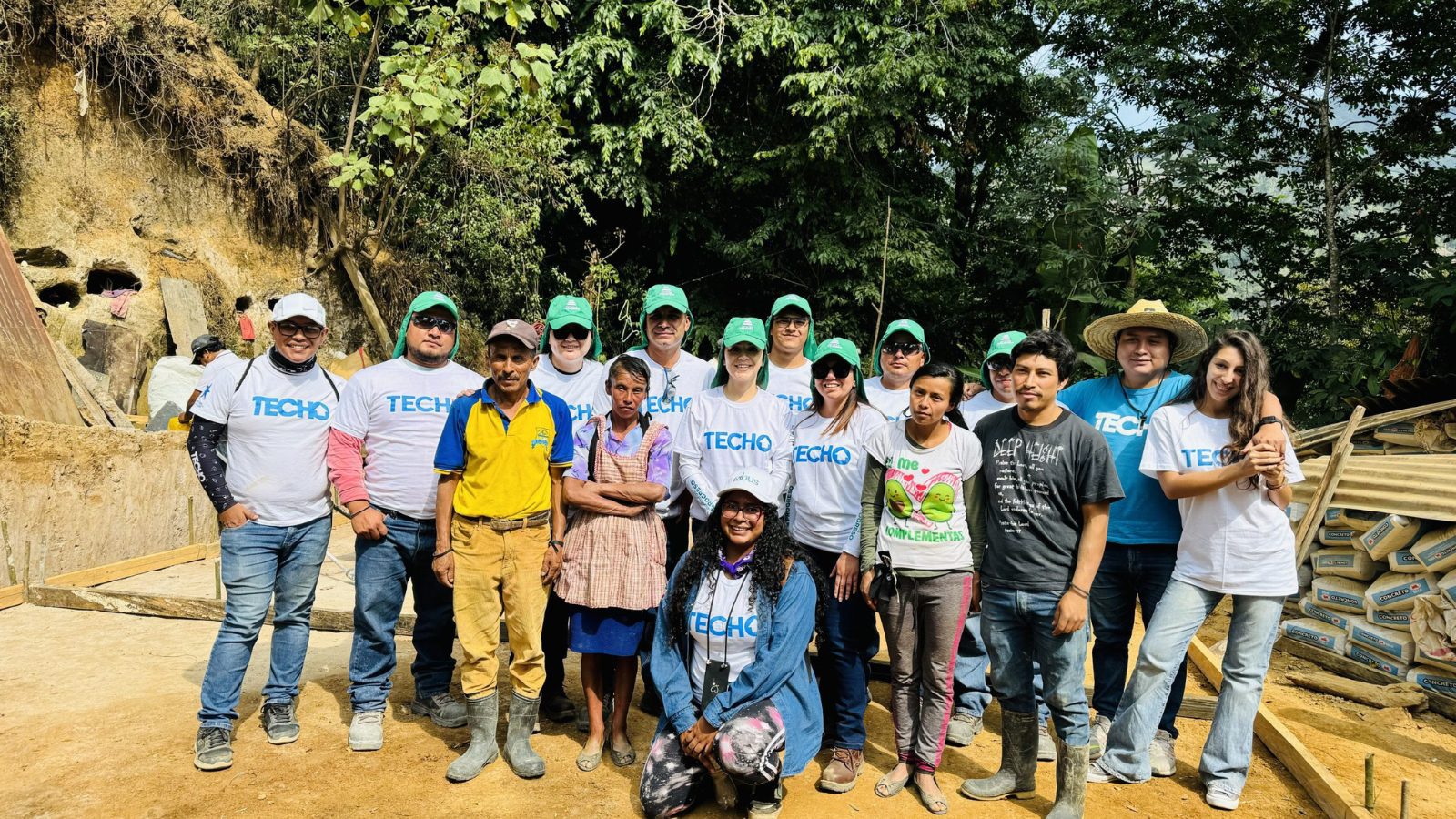 Progreso y TECHO Transformando comunidades en Villa Canales y Palencia