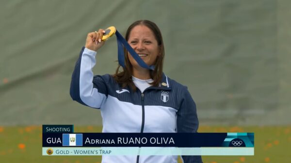Histórico Adriana Ruano gana la primera medalla