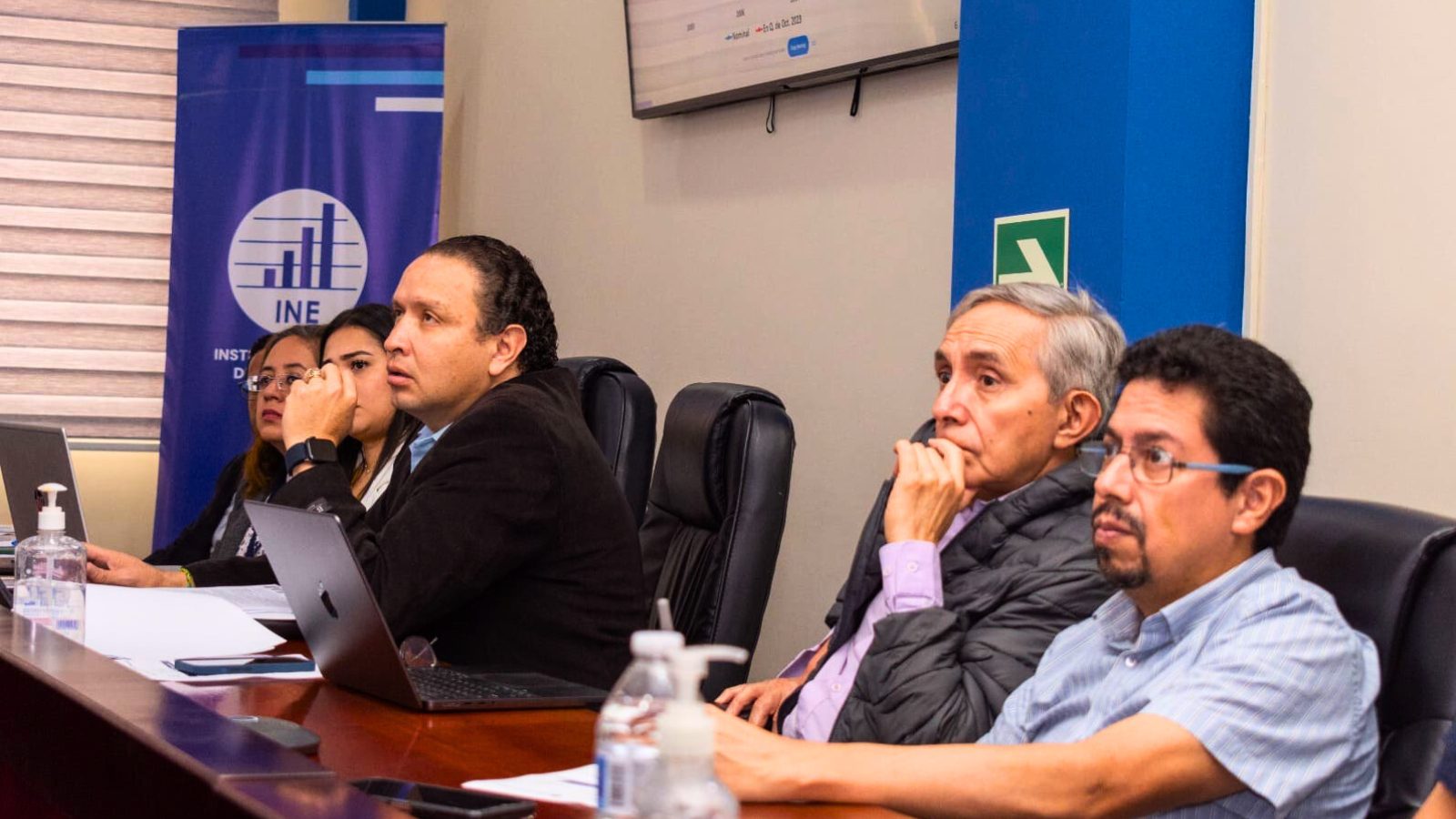 INE expone progreso en medición de pobreza en Guatemala ante expertos