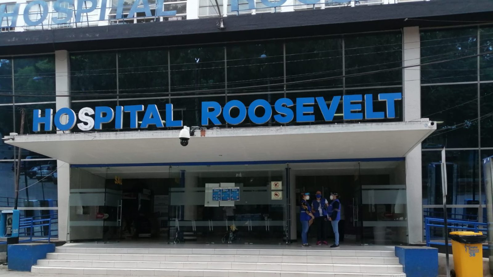 Continúa atención irregular en el Hospital Roosevelt por seguridad de médicos