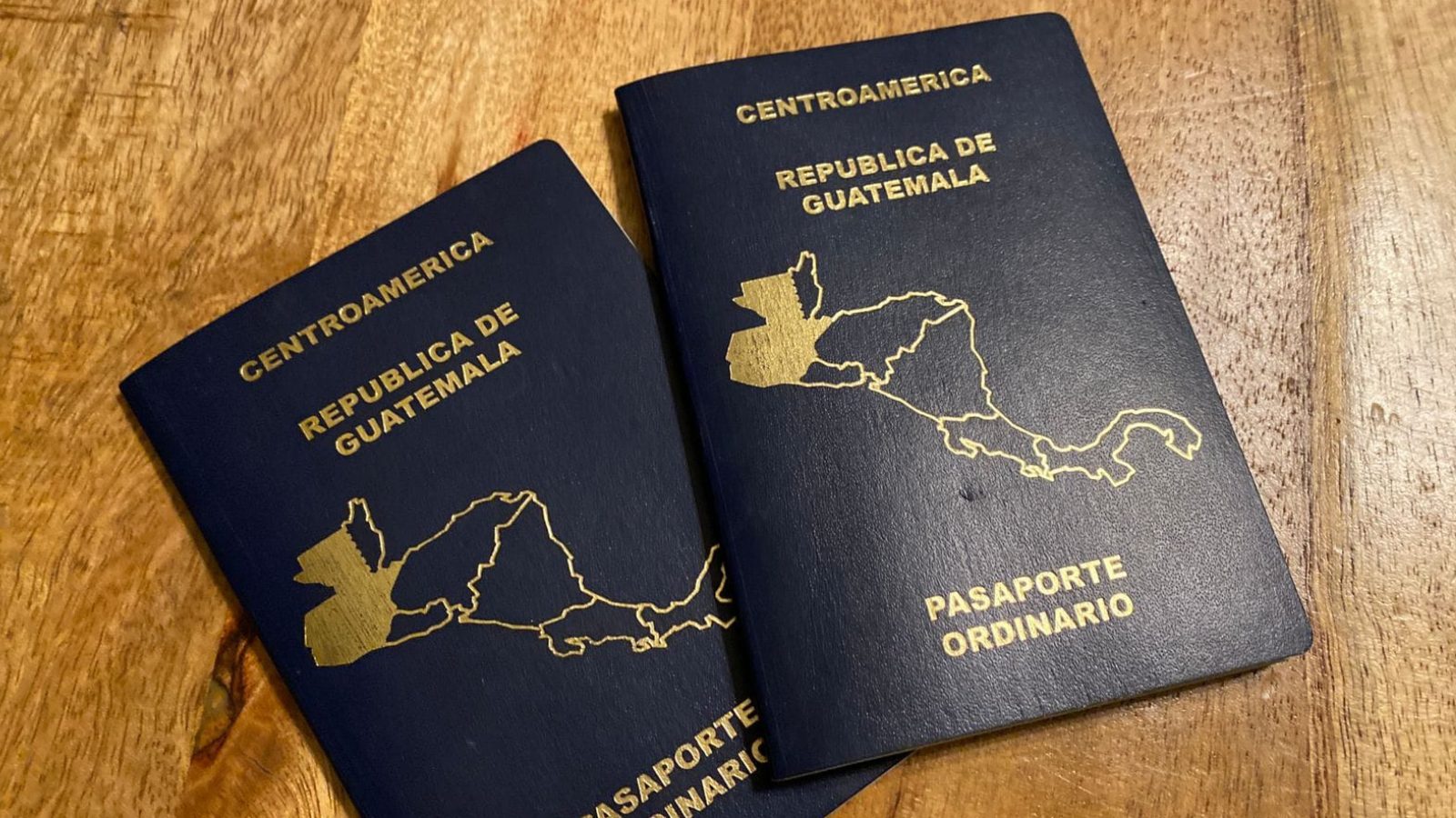 Emiratos Árabes Unidos no aceptará pasaportes guatemaltecos con sticker de extensión