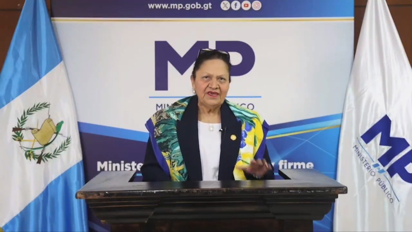 Fiscal General Consuelo Porras solicita procesar al presidente Bernardo Arévalo y destituir a varios funcionarios