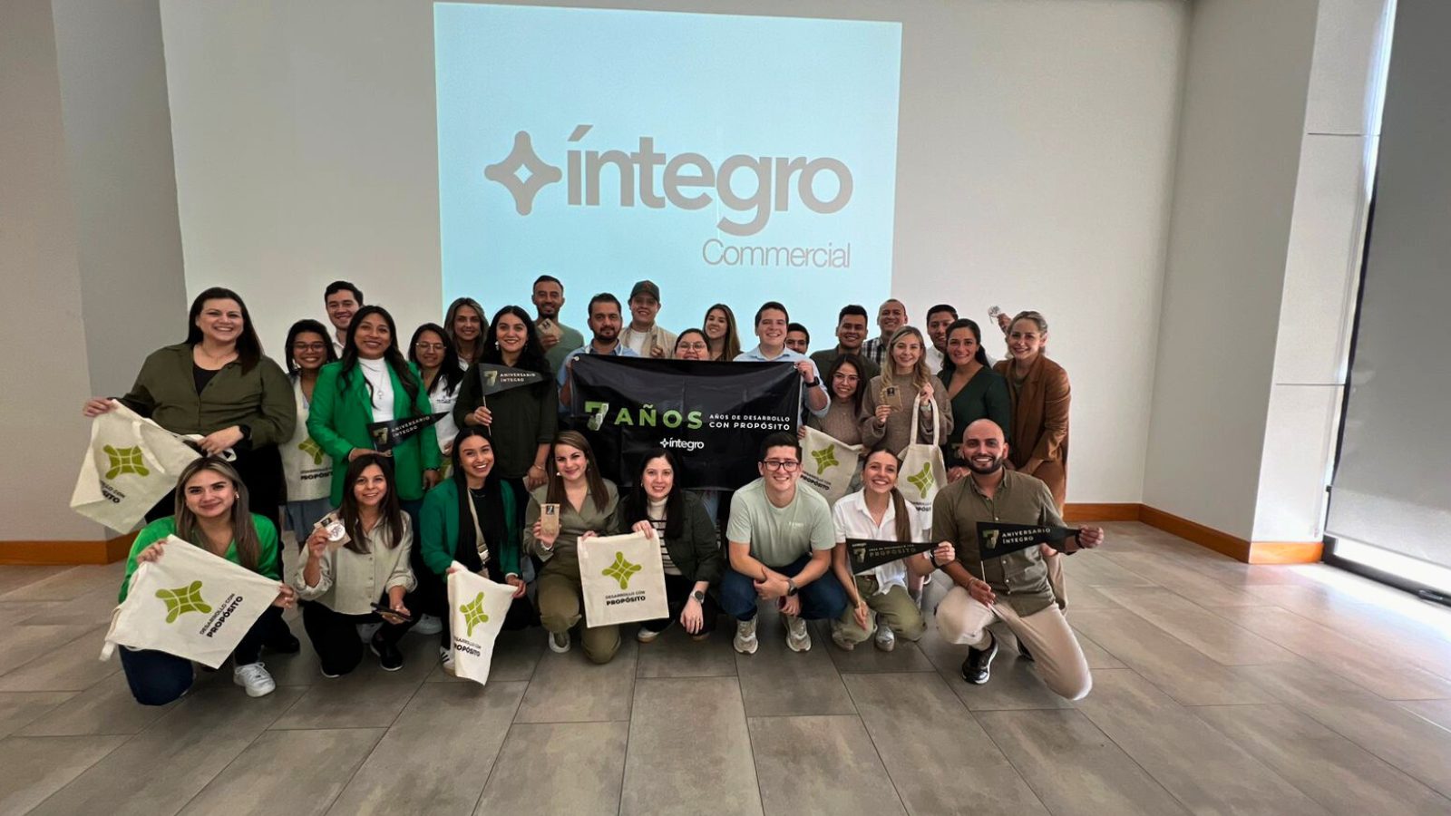 ÍNTEGRO celebra 7 años de innovación y sostenibilidad en el sector inmobiliario