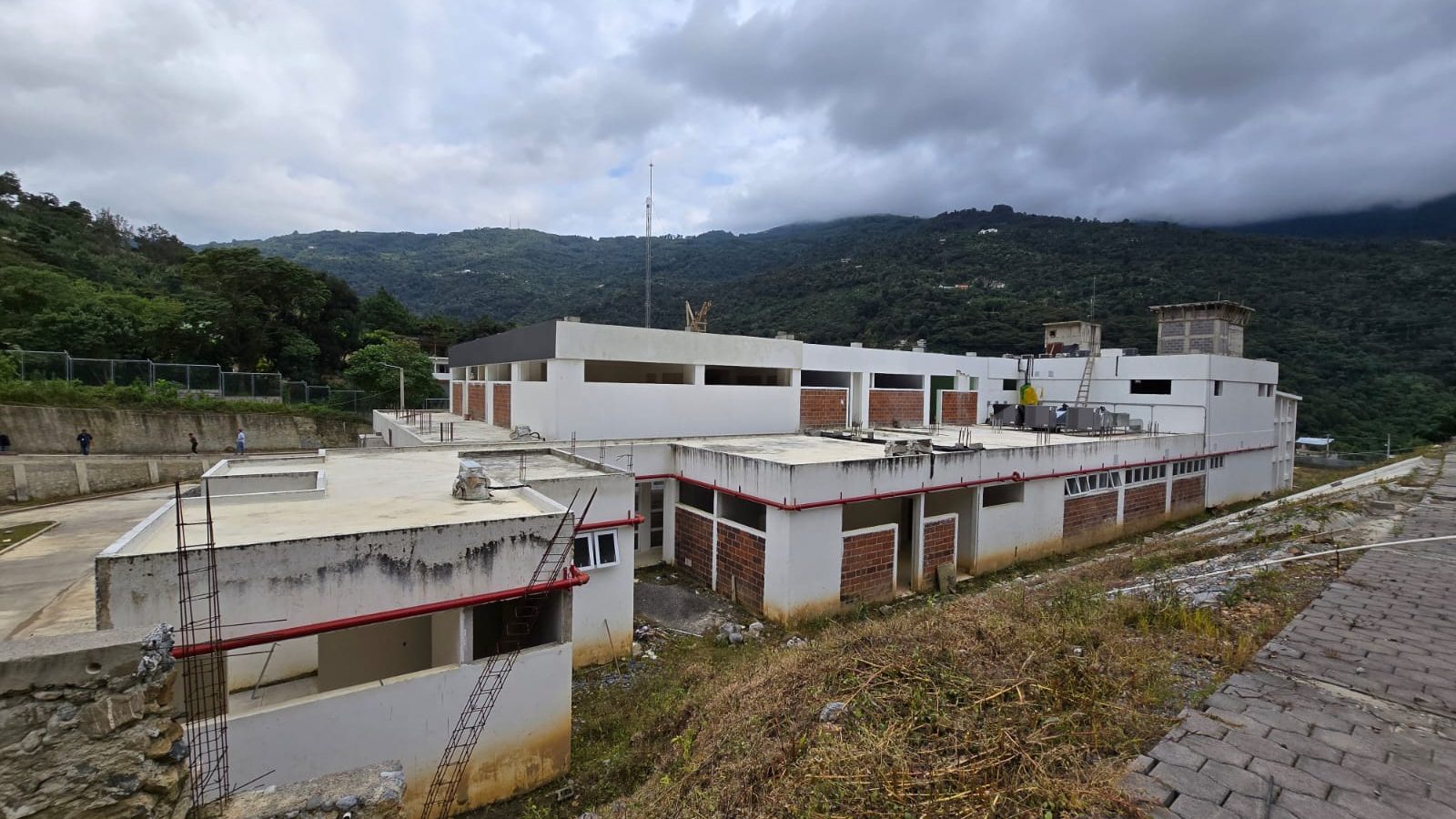 Hospital de San Pedro Necta Solo 38% de avance en obra tras denuncia de posible fraude