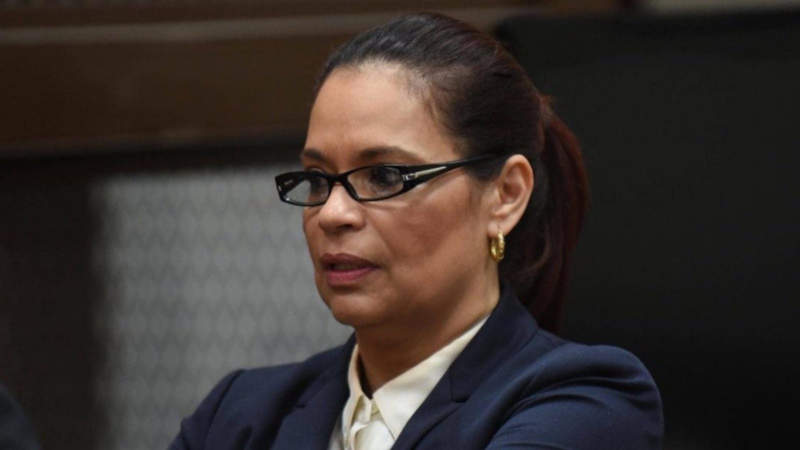 Roxana Baldetti solicita desbloqueo de cuentas bancarias y beneficios médicos