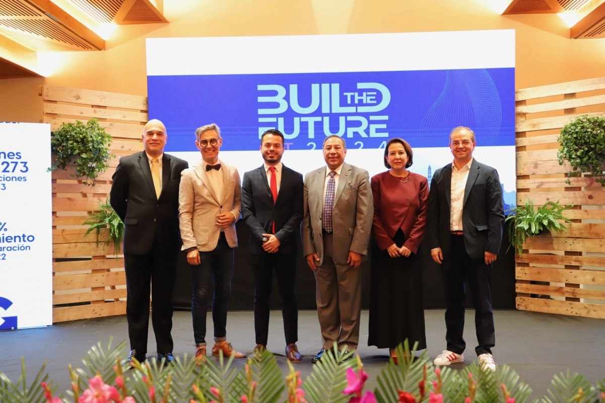 Guatemala impulsa exportaciones del sector servicios con cifras récord y visión de futuro