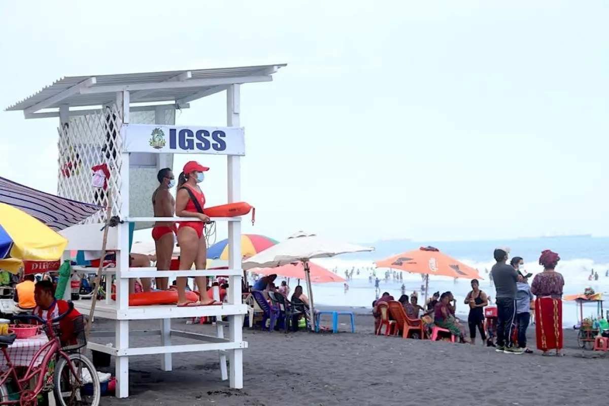 IGSS en alerta amarilla Prevención navideña en balnearios y hospitales