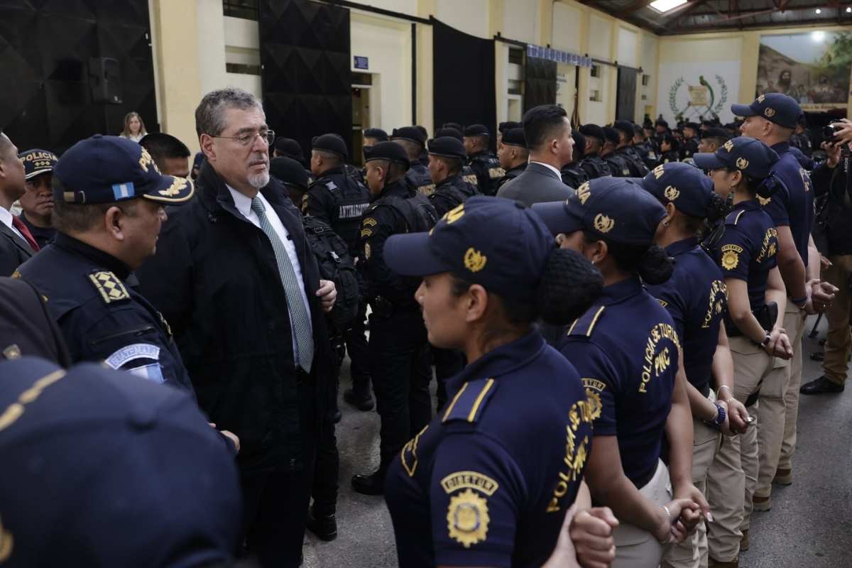 Plan de Seguridad Navideño 2024 Arévalo anuncia medidas junto a la PNC