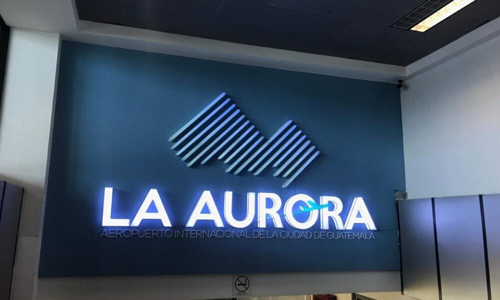 Aeropuerto La Aurora enfrenta nuevo retraso en modernización de aire acondicionado