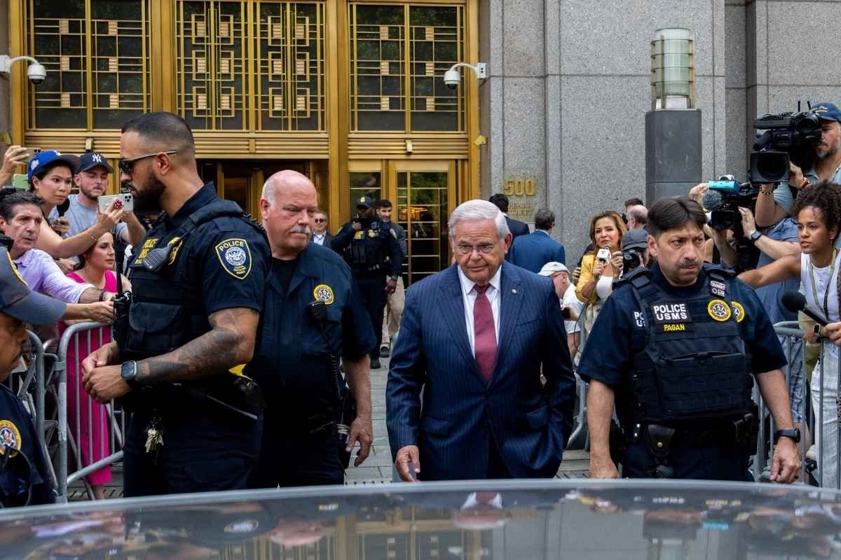 Bob Menéndez de poderoso senador a condenado por corrupción