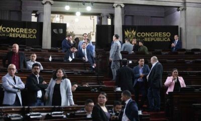 Congreso evalúa aumento salarial a diputados