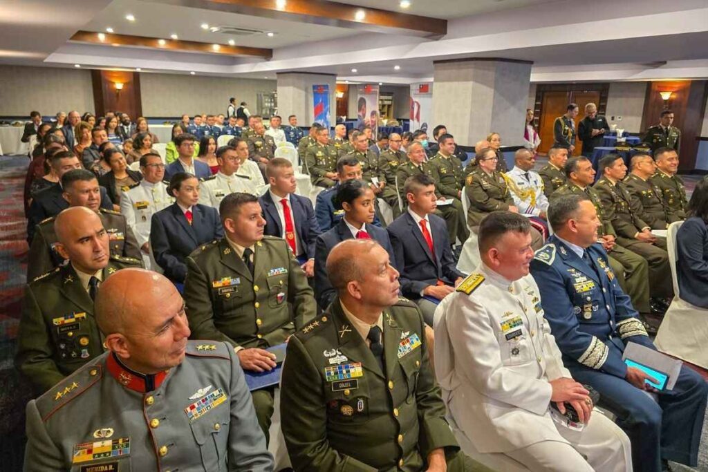 Militares guatemaltecos reciben becas para formación en Taiwán, fortaleciendo la cooperación bilateral y el desarrollo académico