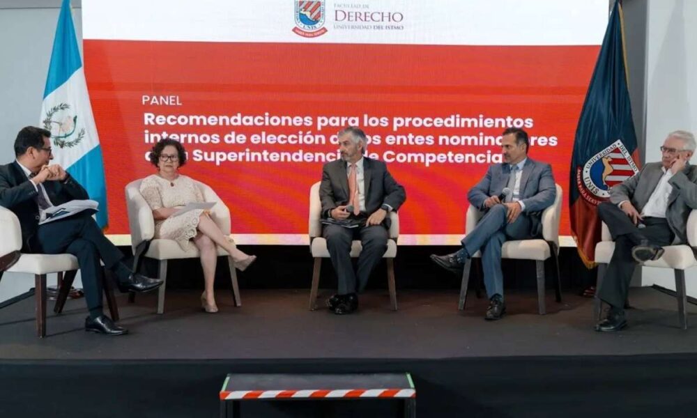 Universidad del Istmo organiza foro sobre selección transparente para la Superintendencia de Competencia