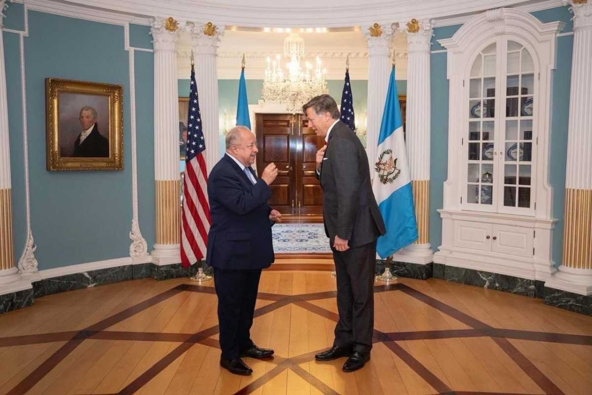 Carlos Martínez y Christopher Landau abordan relación bilateral en Washington