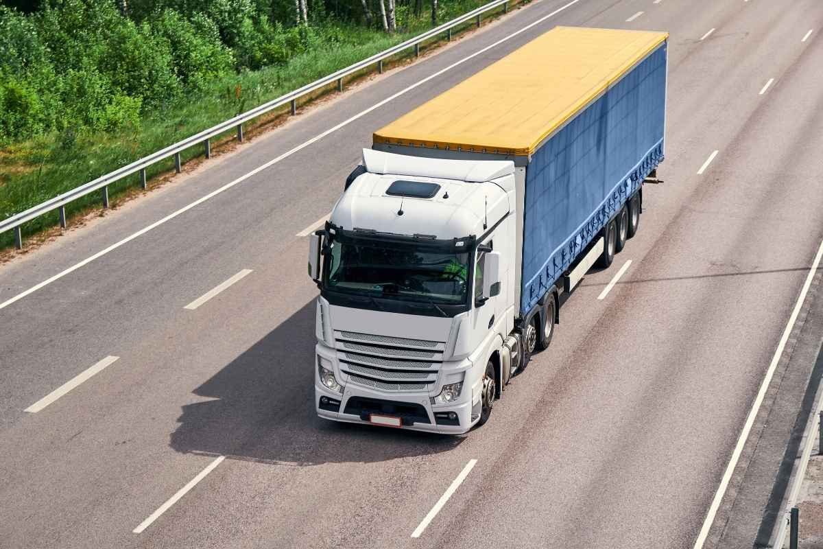 Prohíben circulación de transporte pesado en Semana Santa 2025 solo estos vehículos podrán transitar