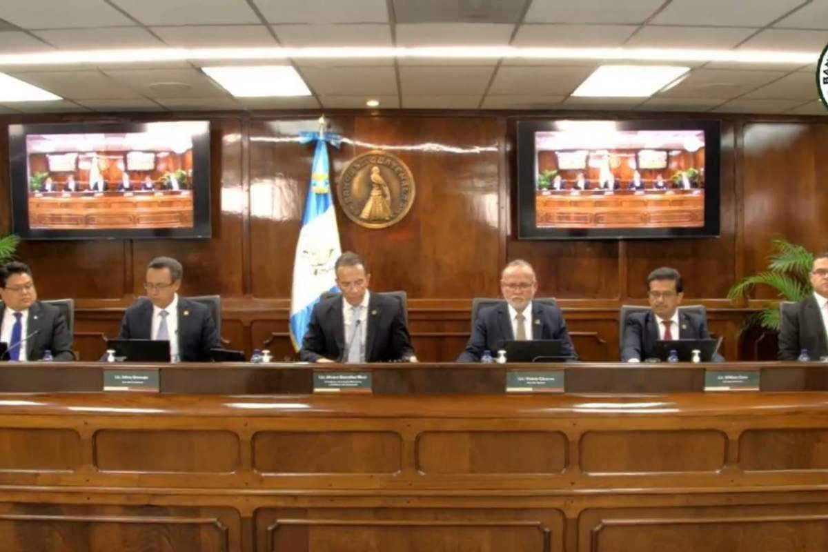 Impuesto del 3.5% a remesas representaría US$860 millones, según Banguat
