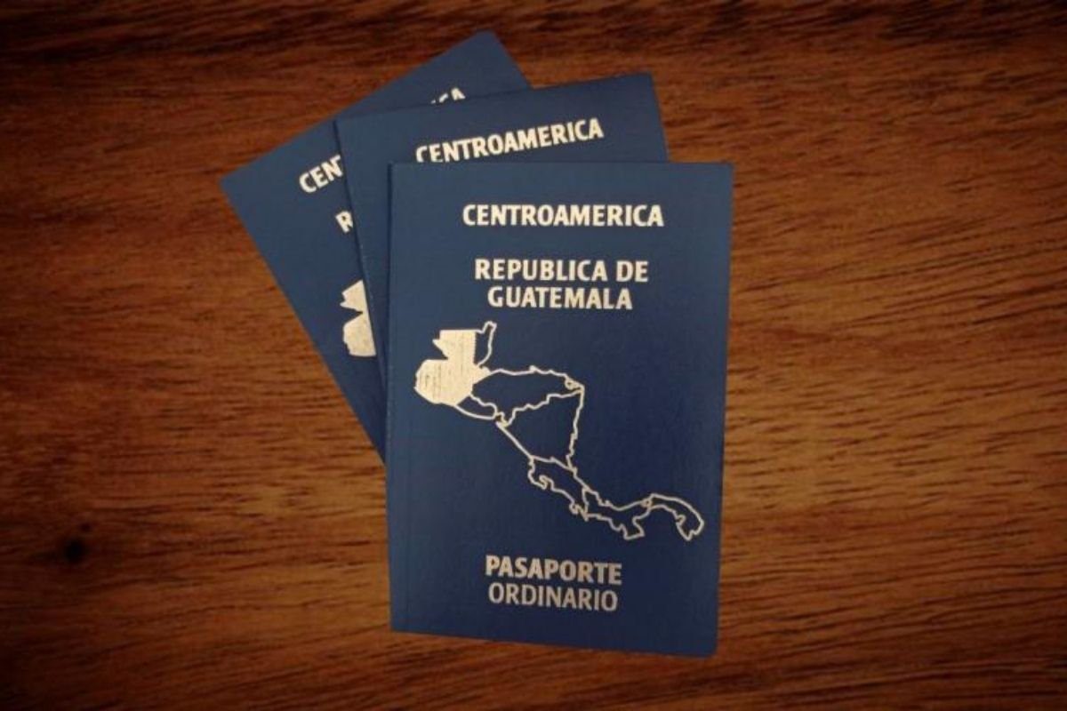 ¿Vas a sacar o renovar tu pasaporte guatemalteco? Esto es todo lo que debes saber en 2025