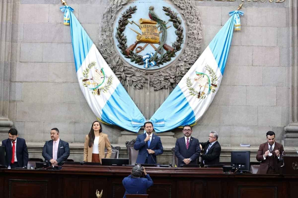 Baja productividad y sueldos al alza marcan primer período legislativo, según Congreso Eficiente