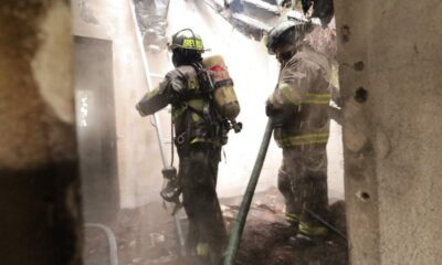 Incendio consume vivienda en zona 10; vecinos lograron evacuar a tiempo