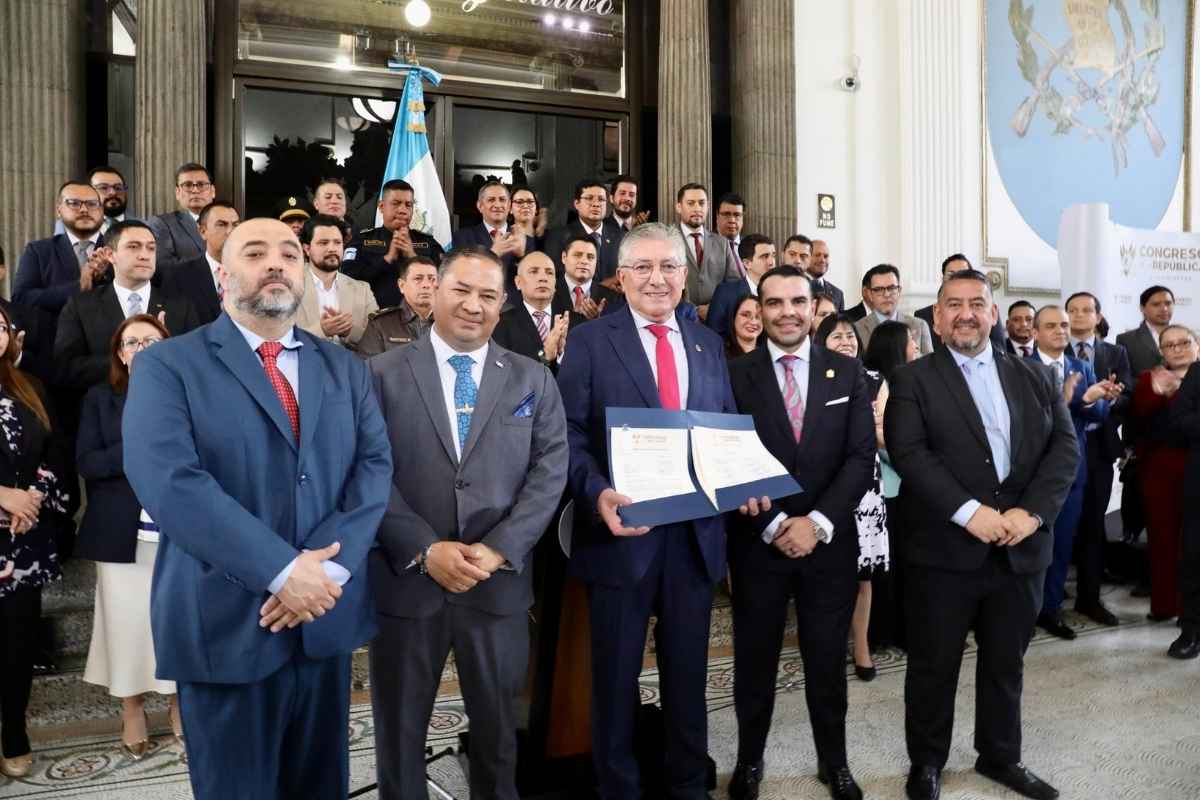 Congreso avala dictamen de Ley de Ciberseguridad