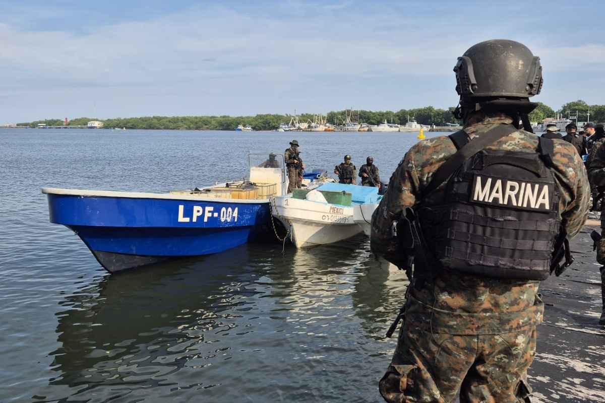 Interceptan embarcaciones con presunto cargamento ilícito en el Pacífico guatemalteco