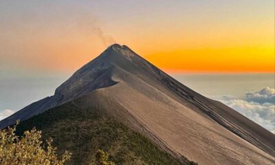 Restricciones continúan en el Volcán Acatenango por riesgo sísmico