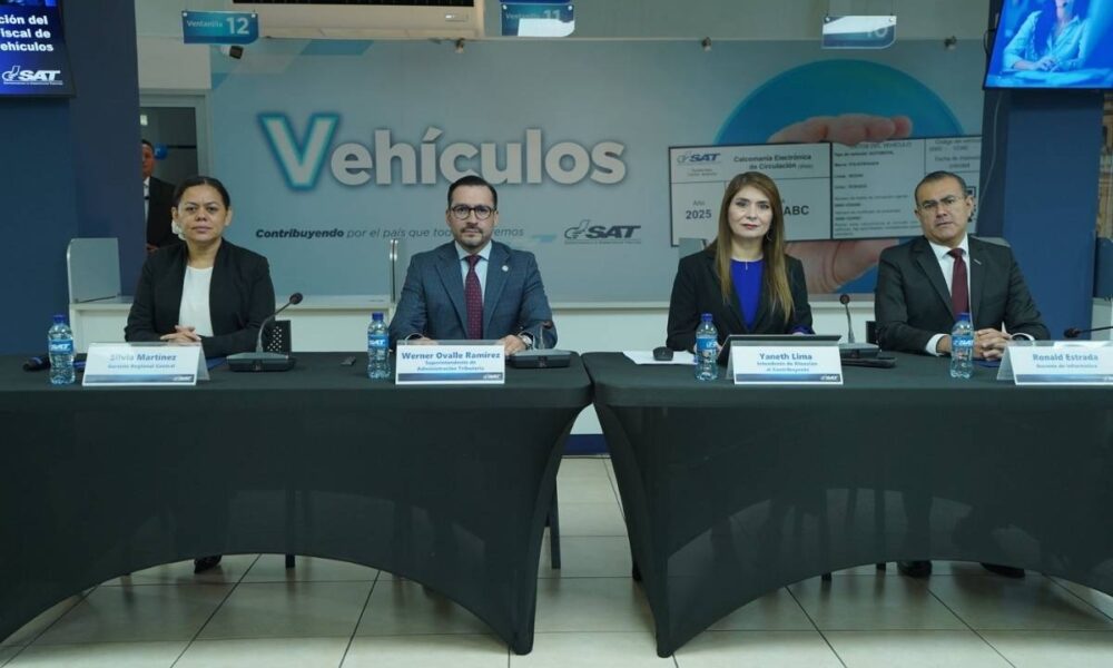 SAT reduce de 13 a 5 pasos el registro de vehículos con sistema digital
