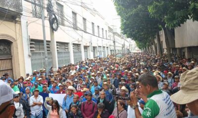 Veteranos militares marchan sin respaldo político para exigir ampliación de beneficios