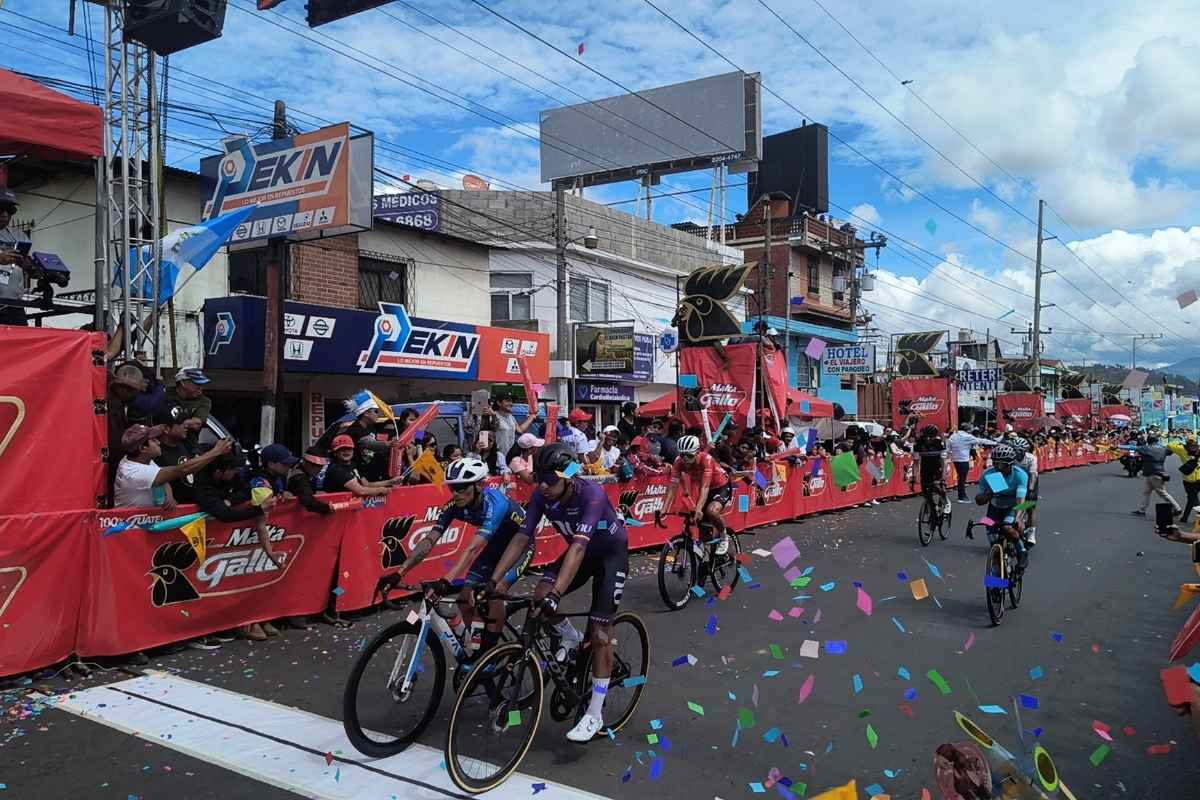 La Vuelta Ciclística a Guatemala 2025 arranca en Teculután diez días de velocidad y paisajes emblemáticos