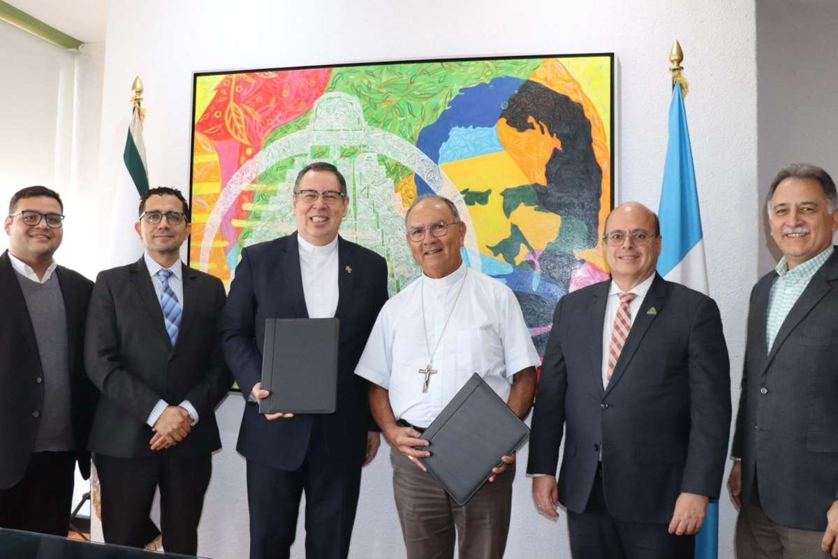 Universidad Mesoamericana y Seminario Mayor de la Asunción fortalecen la formación teológica en Guatemala