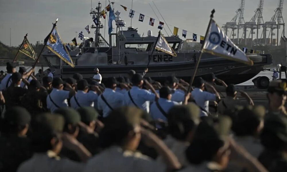 EE.UU. entrega equipo militar a Guatemala por US$3.5 millones