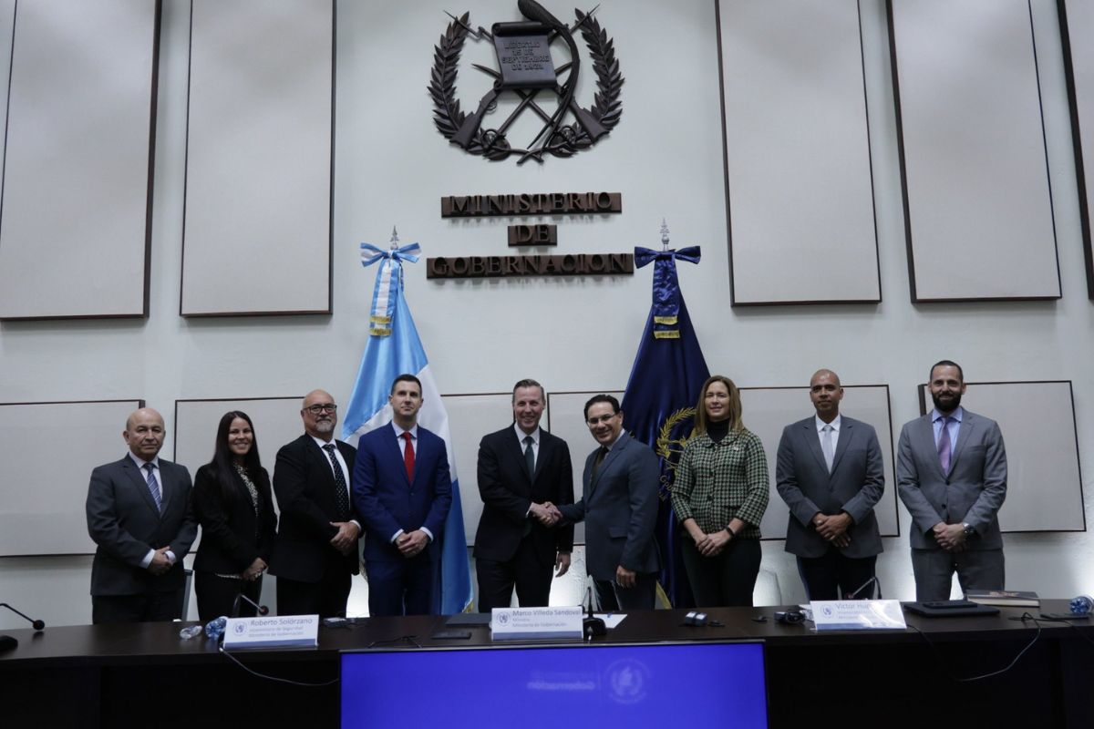 Gobernación fortalece la cooperación internacional para localizar a los 16 pandilleros aún prófugos
