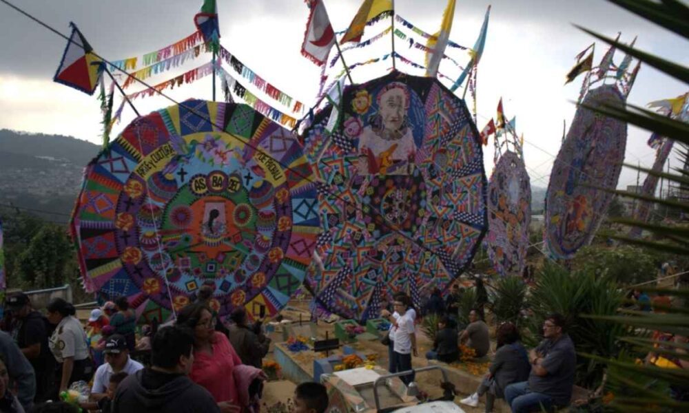 Progreso recibe reconocimiento en el Festival de Barriletes Gigantes por su aporte cultural