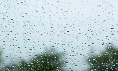 Frío y lluvias acompañan el retorno a clases