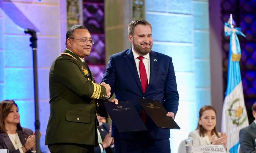 Guatemala y EE. UU. activan estudios para seis obras viales y un sistema ferroviario