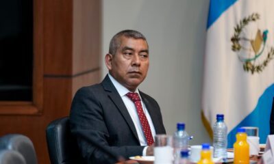 Juzgado convoca a jefe de la FECI por querella presentada por el presidente Arévalo