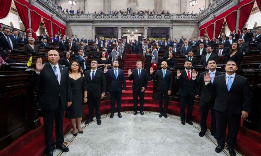 Luis Contreras asume la presidencia del Congreso y anuncia una gestión de diálogo