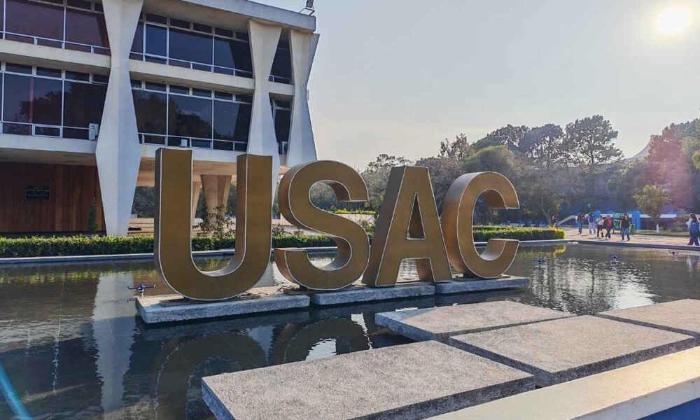 Elección de rector en la USAC 2026 arranca votación de electores en sedes externas y bajo cuestionamientos