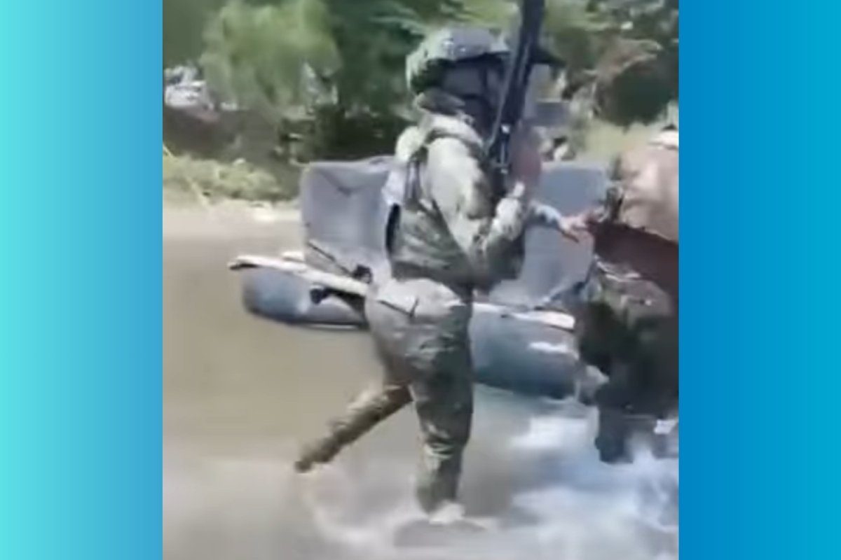 Operativo en la frontera sur Marina de México confronta a presuntos traficantes de gasolina en el Suchiate