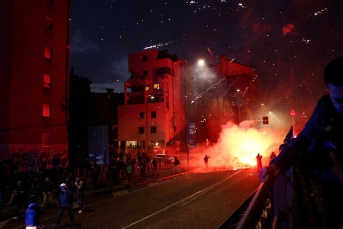 Violencia en protestas contra los Juegos Olímpicos de Invierno sacude a Milán mientras Italia investiga posible sabotaje ferroviario