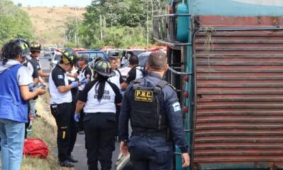 Autobús vuelca en ruta a El Salvador y deja varios heridos en Villa Canales