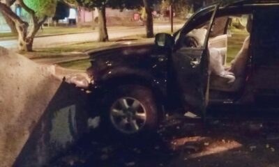 Conductor detenido tras chocar en avenida La Reforma