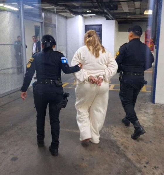 Detención de una mujer en aeropuerto La Aurora por dinero sin declarar