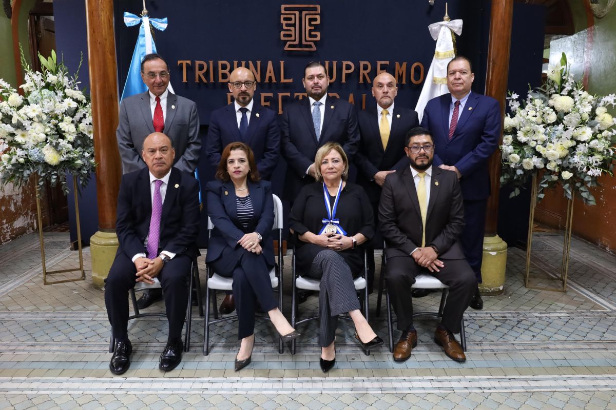 Nuevas autoridades del TSE asumen funciones para periodo 2026-2032