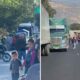 Transportistas se movilizan hacia la capital por costo del combustible