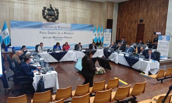 Amparo de aspirante reabre debate sobre calificaciones en elección de fiscal general en Guatemala