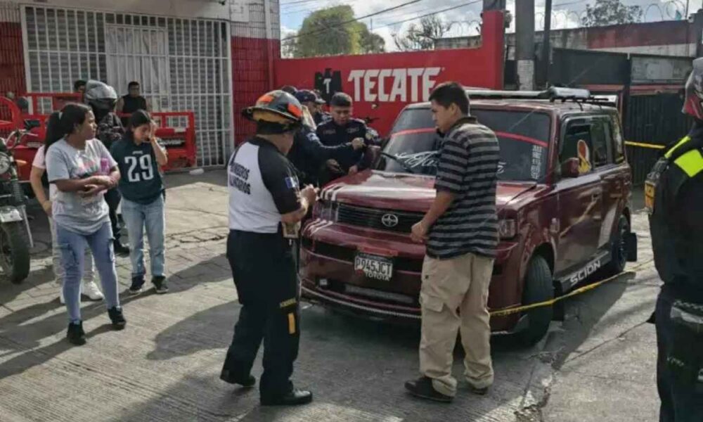 Ataque a taxi deja dos heridos en Mixco
