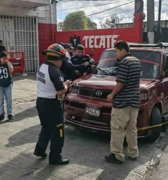 Ataque a taxi deja dos heridos en Mixco