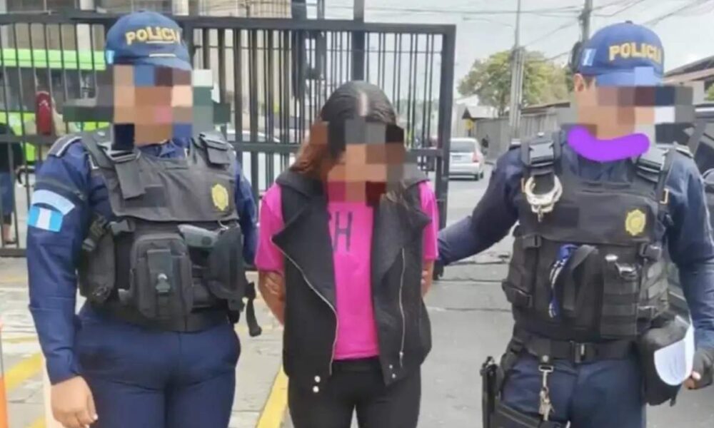 Capturan a madre investigada por la muerte de una niña de 3 años