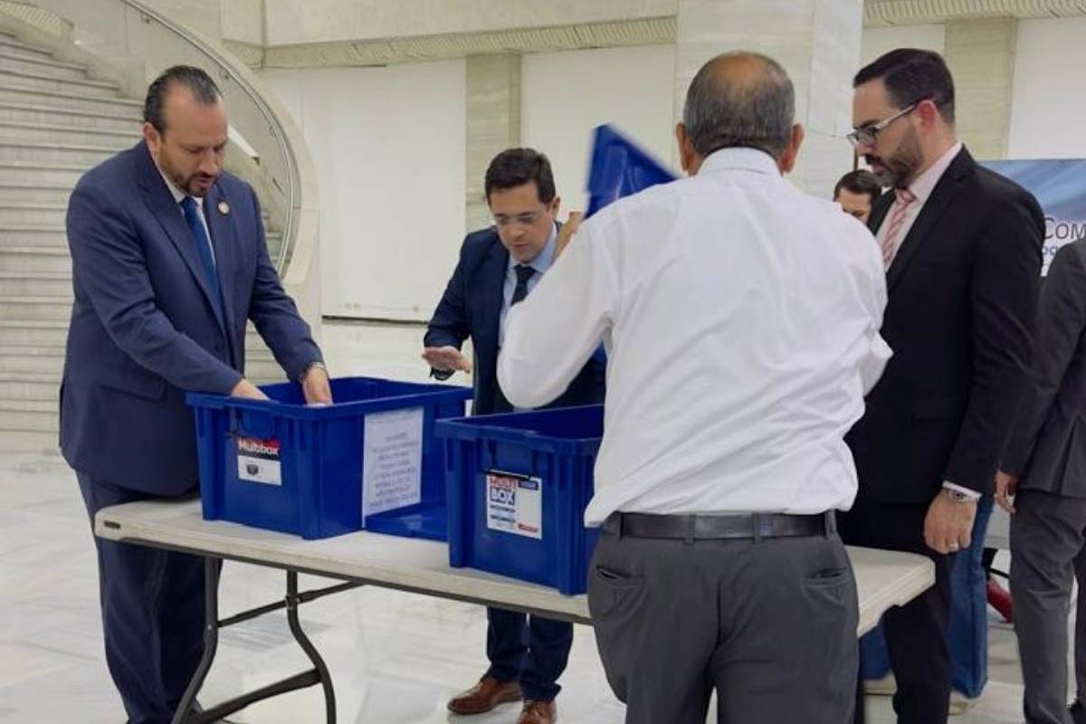 Gobierno devuelve lista de aspirantes a Fiscal General tras fallo constitucional y proceso vuelve a evaluación